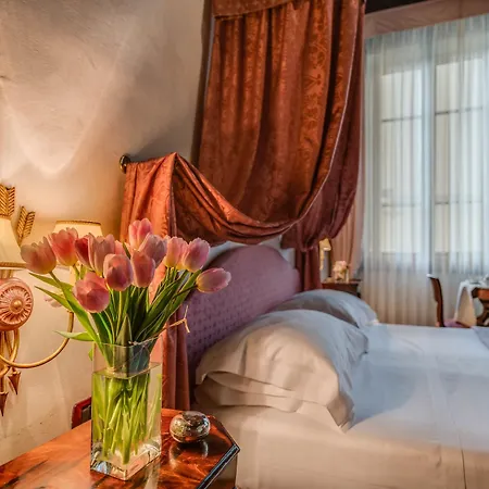 Residenza D'Epoca In Piazza Della Signoria Bed & Breakfast Florence Exterior photo
