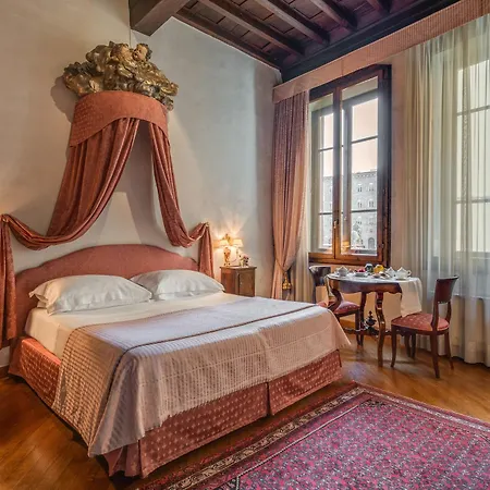 Residenza D'Epoca In Piazza Della Signoria Bed & Breakfast Florence Exterior photo
