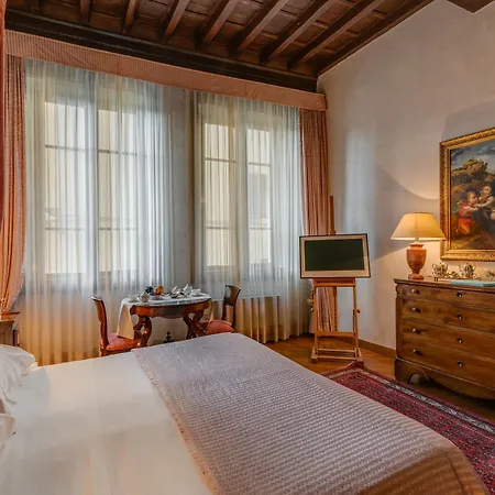 Residenza D'Epoca In Piazza Della Signoria Bed & Breakfast Florence Exterior photo