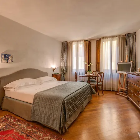 Residenza D'Epoca In Piazza Della Signoria Bed & Breakfast Florence Exterior photo