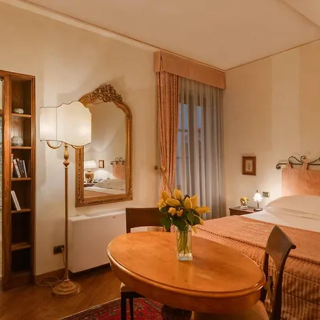 Residenza D'Epoca In Piazza Della Signoria Bed & Breakfast Florence Exterior photo