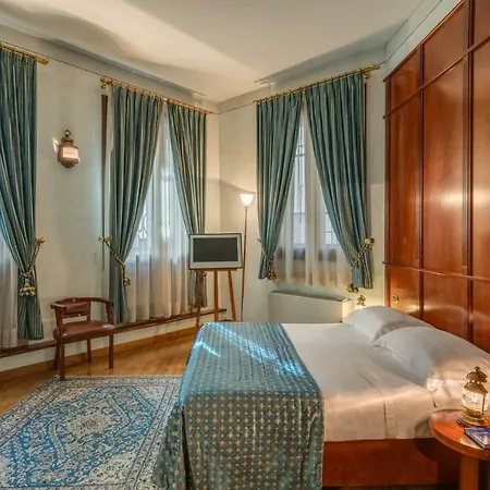 Residenza D'Epoca In Piazza Della Signoria Bed & Breakfast Florence Exterior photo