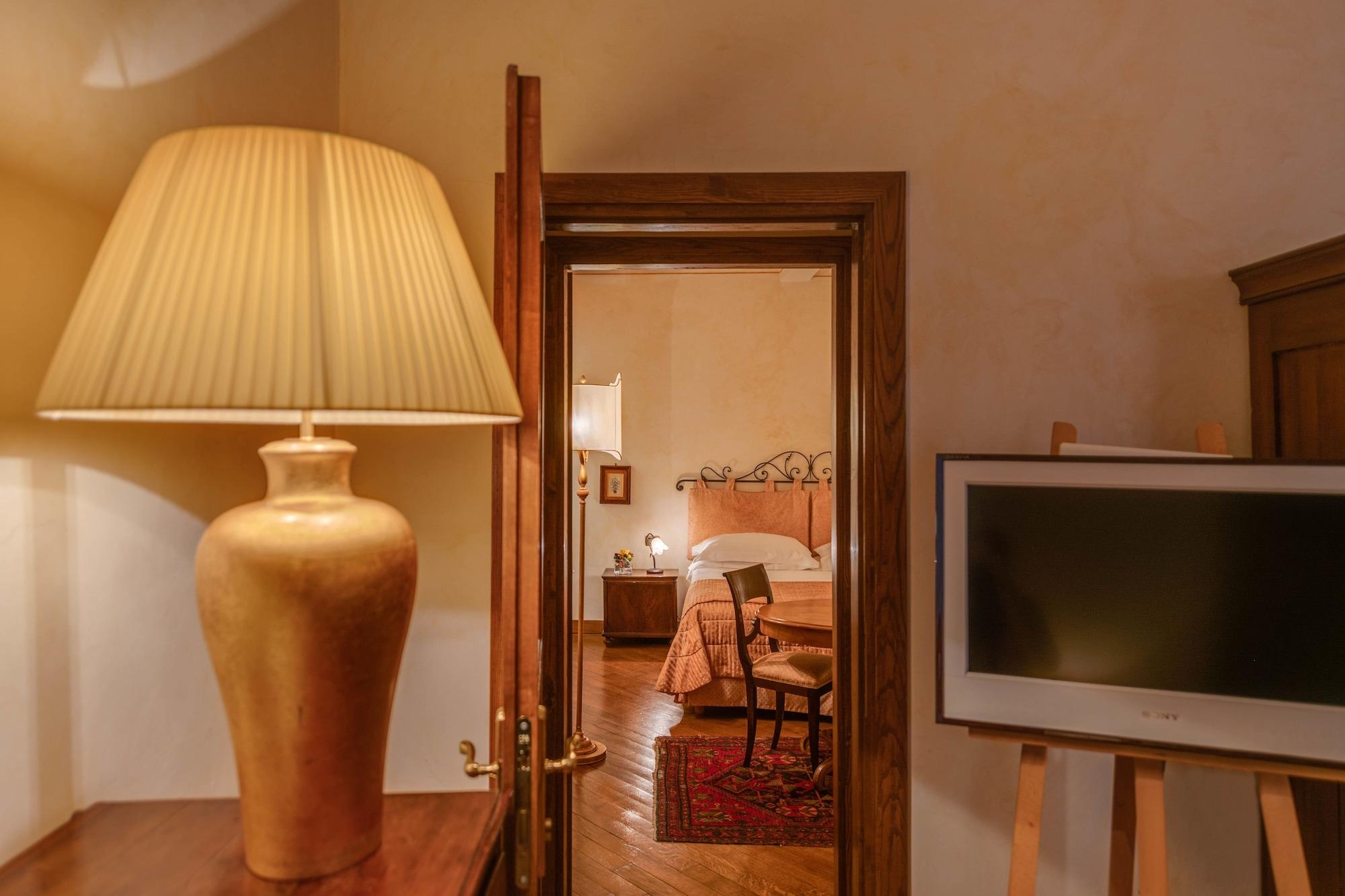 Residenza D'epoca In Piazza Della Signoria Alojamento de Acomodação e Pequeno-almoço 2*