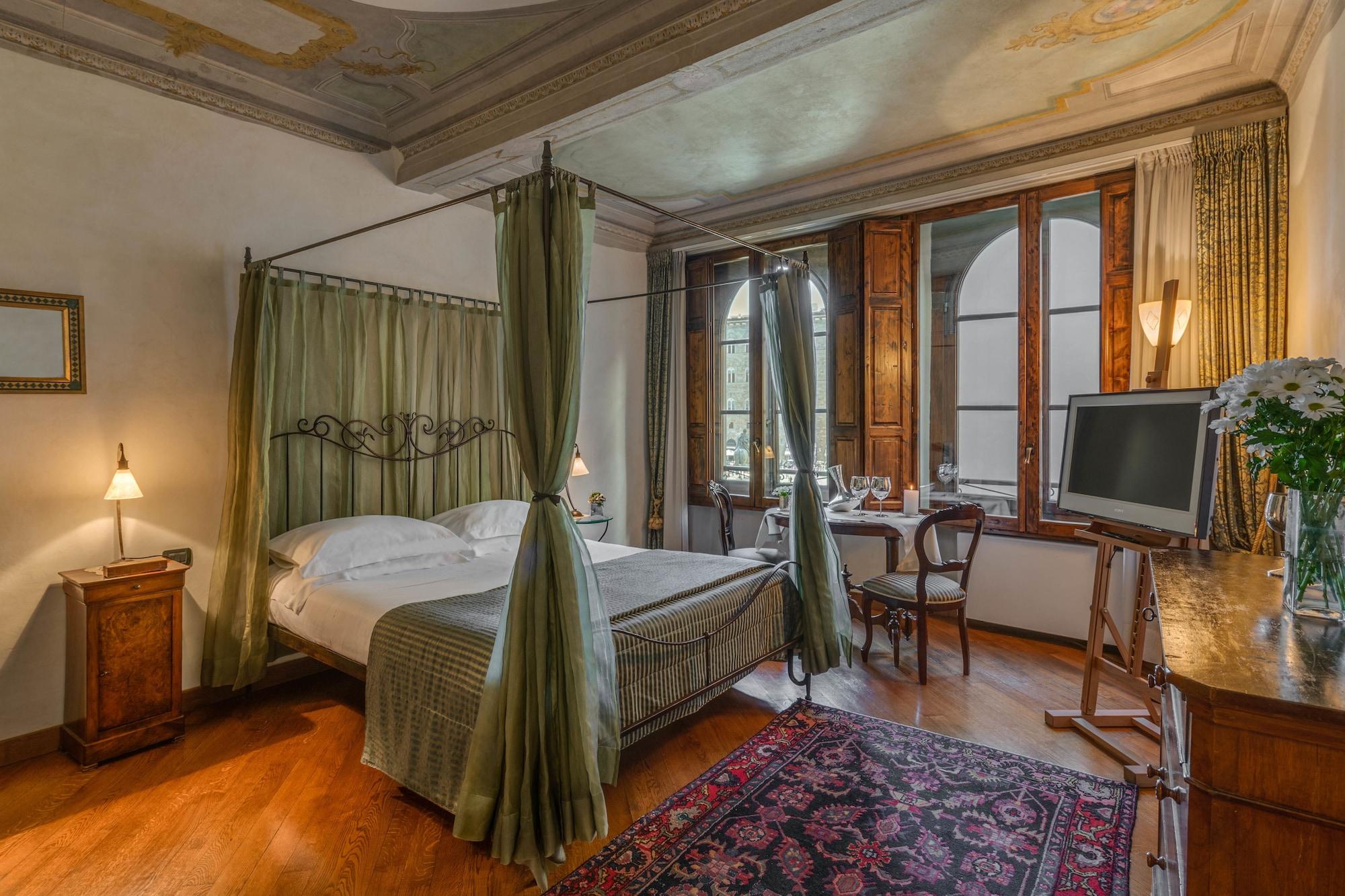 Residenza D'epoca In Piazza Della Signoria Alojamento de Acomodação e Pequeno-almoço Florença