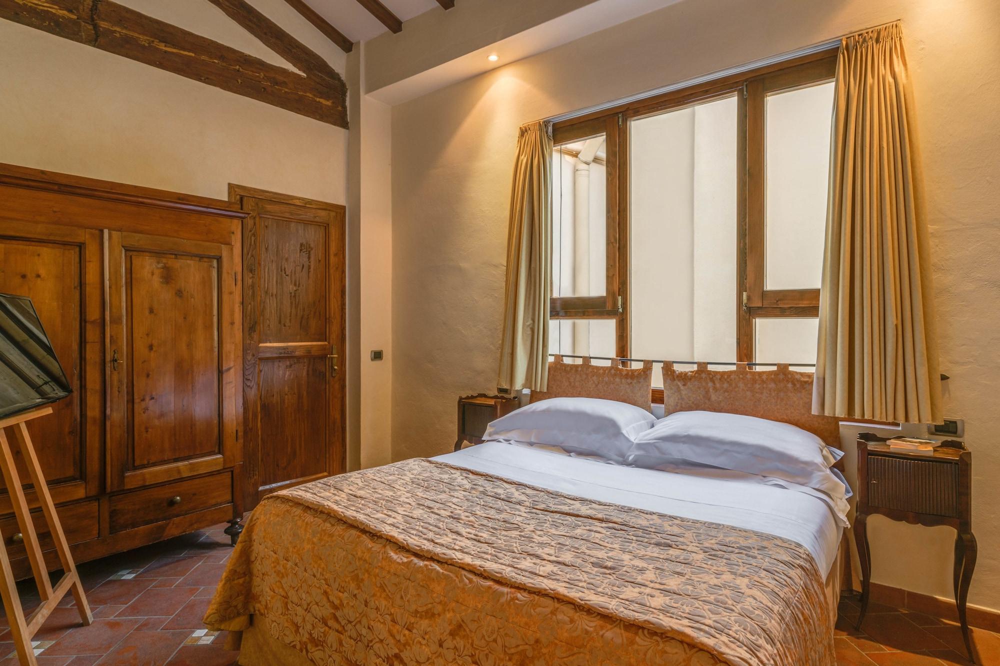 Residenza D'epoca In Piazza Della Signoria Alojamento de Acomodação e Pequeno-almoço 2*