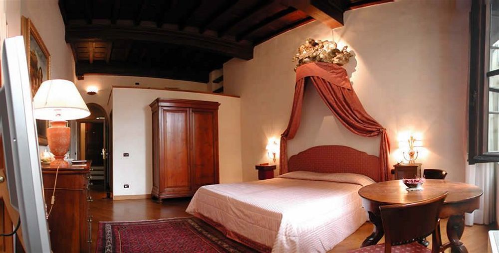 Residenza D'epoca In Piazza Della Signoria Alojamento de Acomodação e Pequeno-almoço Florença